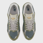 New Balance 2002R